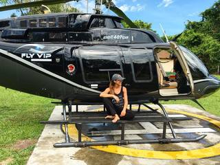 Lara Álvarez feet photo thumbnail