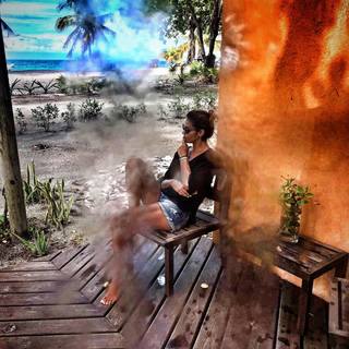 Lara Álvarez feet photo thumbnail