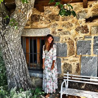 Lara Álvarez feet photo thumbnail