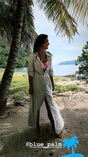 Lara Álvarez feet photo thumbnail