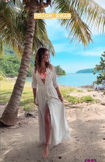 Lara Álvarez feet photo thumbnail