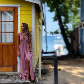 Lara Álvarez feet photo thumbnail