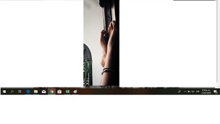 Lara Álvarez feet photo thumbnail