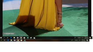 Lara Álvarez feet photo thumbnail