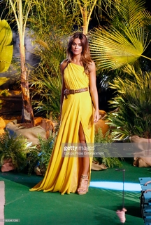 Lara Álvarez feet photo thumbnail