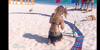 Lara Álvarez feet photo thumbnail