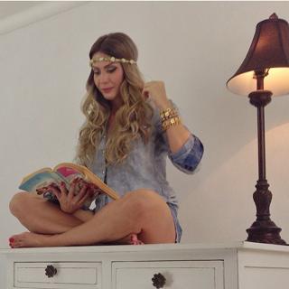 Lari Venâncio feet photo thumbnail
