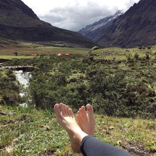 Lari Venâncio feet photo thumbnail
