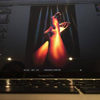 Lari Venâncio feet photo thumbnail