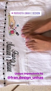 Lari Venâncio feet photo thumbnail