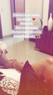 Lari Venâncio feet photo thumbnail