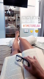 Lari Venâncio feet photo thumbnail