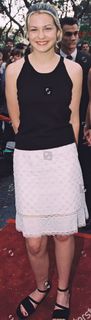 Larisa Oleynik feet photo thumbnail