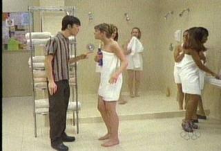 Larisa Oleynik feet photo thumbnail