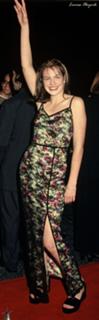 Larisa Oleynik feet photo thumbnail