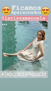 Larissa Manoela feet photo thumbnail