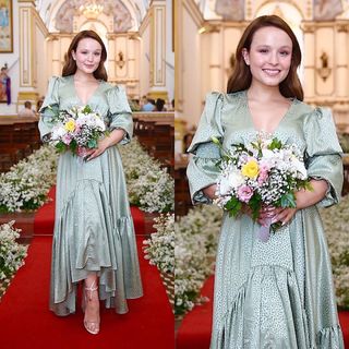 Larissa Manoela feet photo thumbnail