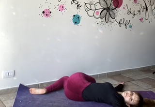 Larissa Manoela feet photo thumbnail