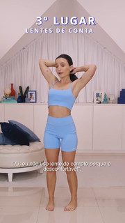 Larissa Manoela feet photo thumbnail