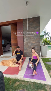 Larissa Manoela feet photo thumbnail