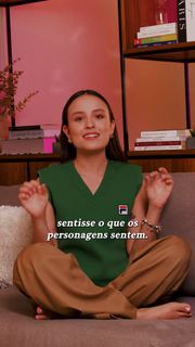 Larissa Manoela feet photo thumbnail