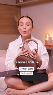 Larissa Manoela feet photo thumbnail