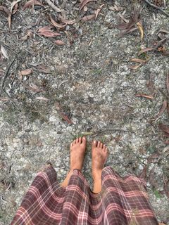 Larissa Manoela feet photo thumbnail