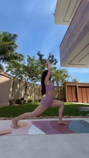 Larissa Manoela feet photo thumbnail