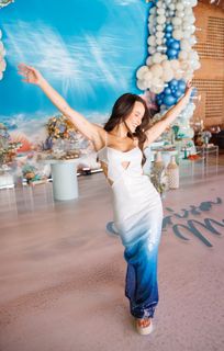 Larissa Manoela feet photo 1