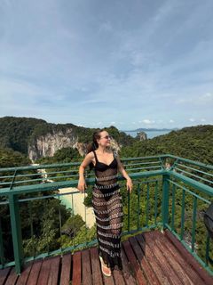 Larissa Manoela feet photo 3