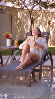 Larissa Manoela feet photo 2