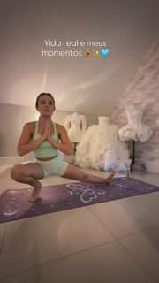 Larissa Manoela feet photo 15