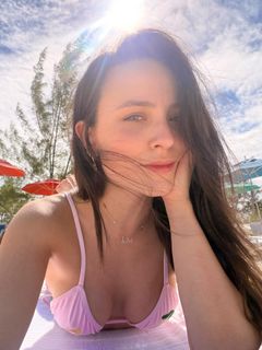 Larissa Manoela feet photo 15