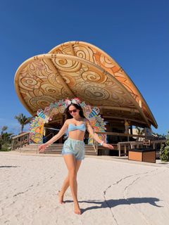 Larissa Manoela feet photo 6