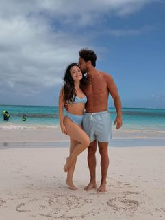 Larissa Manoela feet photo 3