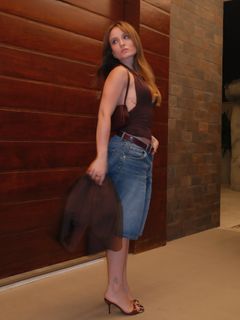 Larissa Manoela feet photo 15