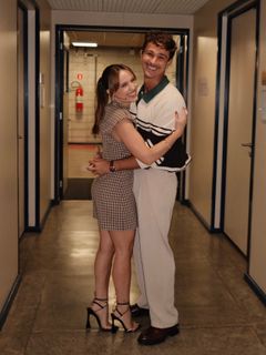 Larissa Manoela feet photo 7
