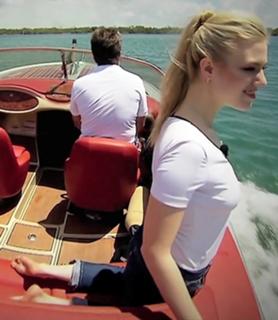 Larissa Marolt feet photo thumbnail