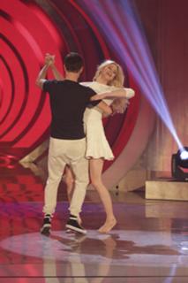 Larissa Marolt feet photo thumbnail