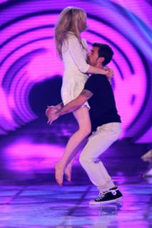 Larissa Marolt feet photo thumbnail