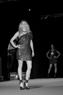 Larissa Marolt feet photo thumbnail