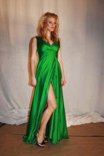 Larissa Marolt feet photo thumbnail