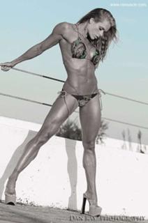 Larissa Reis feet photo 10