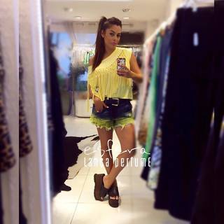 Larissa Riquelme feet photo thumbnail