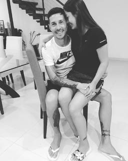 Larissa Riquelme feet photo thumbnail