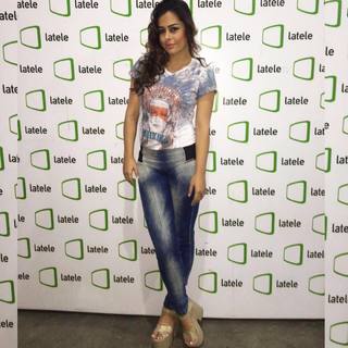 Larissa Riquelme feet photo thumbnail