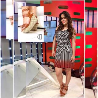 Larissa Riquelme feet photo thumbnail