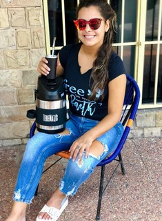 Larissa Riquelme feet photo thumbnail