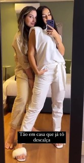 Larissa Santos feet photo thumbnail