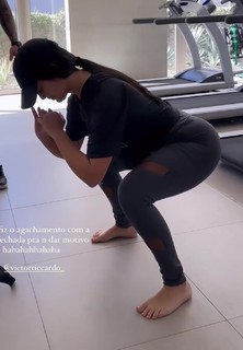 Larissa Santos feet photo thumbnail